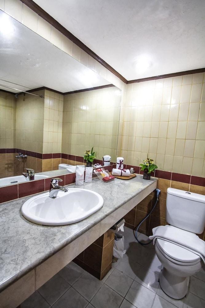 Sahid Kawanua Hotel Манадо Екстериор снимка