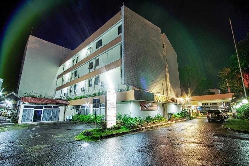 Sahid Kawanua Hotel Манадо Екстериор снимка