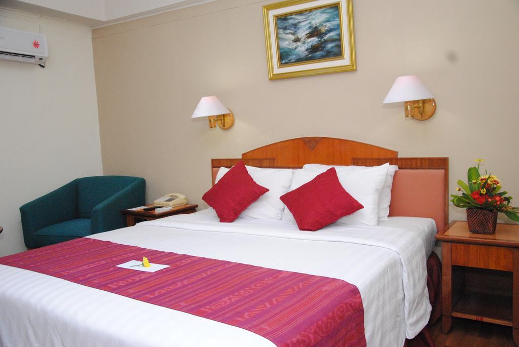 Sahid Kawanua Hotel Манадо Екстериор снимка