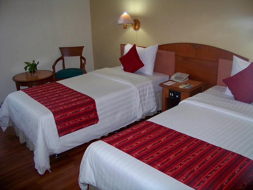 Sahid Kawanua Hotel Манадо Екстериор снимка