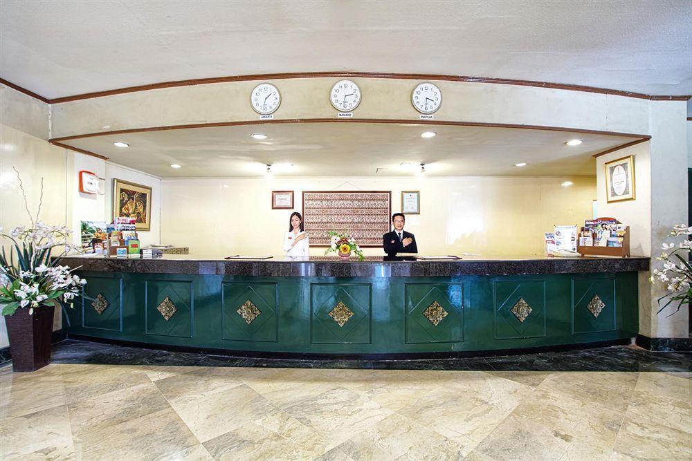 Sahid Kawanua Hotel Манадо Екстериор снимка