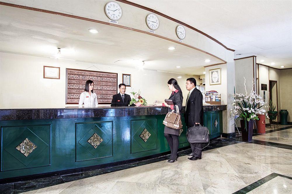 Sahid Kawanua Hotel Манадо Екстериор снимка